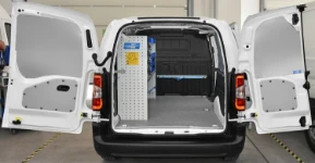 01_Allestimento  Syncro su Toyota Proace City per automazioni industriali 