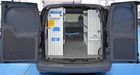 01_Caddy VW 2021 con allestimento completo per impianti elettrici