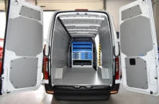 01_Sprinter con rivestimento completo Syncro System in acciaio e multistrato marino resinato 