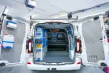 01_Transporter L1 H1 allestito per impiantista con portatutto e portatubi Syncro