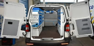 01_Transporter VW allestito da Syncro per installatore di isolamenti termoacustici 
