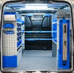01_VW Transporter L1 H1 per manutentore con arredi su entrambe le pareti laterali (1)