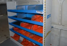 02_ Parete sinistra furgone con scaffalature e carichi per crash test 2023