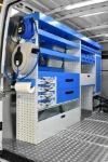 02_Cassetti, scaffali, armadietto con serratura su Daily Iveco 

