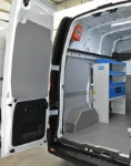 02_Trafic per impiantisti addetti a macchinari per panificazione con arredo su un lato
