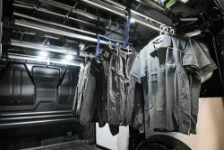 03_Appendiabiti su soffitto Custom con fermagrucce 