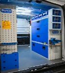 03_Parete destra di Trafic con cassetti trasparenti e portamorsa estraibile