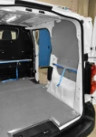 03_Toyota Proace con sistemi di bloccaggio per il carico 