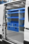 04_Accesso laterale al vano di carico di Ford Transit 