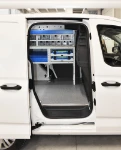 04_Caddy allestito da Syncro, accessibilità dalla porta laterale 