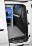 04_Sistemi di bloccaggio sulla paratia di fondo di Berlingo per elettricista