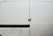 05_Serratura su Dacia Dokker allestito per elettricista da Syncro 