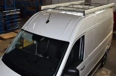 06_Crafter con bagagliera dotata di profilo Ultrasilent