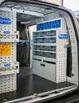 33_Parete destra Fiat Doblò con contenitori trasparenti (2) 