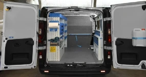 ALLESTIMENTO FURGONE OFFICINA MOBILE SU FIAT TALENTO L1H1 10a