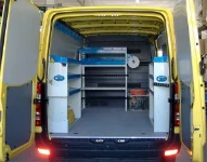 ALLESTIMENTO FURGONE OFFICINA MOBILE SU VOLKSWAGEN CRAFTER 2006 L1 H1 04a