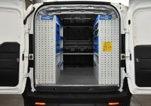 Rivestimento interno con pianale e pannellatura per NV250