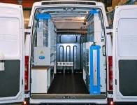 Allestimento officina mobile sul Dacia Dokker con morsa, portarotolo e tanica