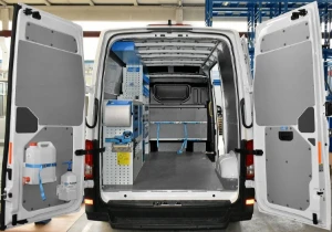Allestimento per assistenza macchine per edilizia Allestimento per assistenza macchine per edilizia