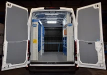 ALLESTIMENTO PER FURGONE IVECO DAILY 2014 L3 H2 03a