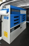 Modulo Syncro Ultra nel NV250 con cassetta di pronto soccorso e supporto per attrezzo