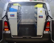 ARREDAMENTI VEICOLI COMMERCIALI SU MERCEDES VITO 1995 12a