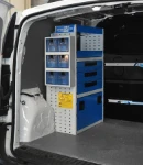 Torretta Syncro Ultra nel NV250 con cassettini a vista, cassetti e vano con anta