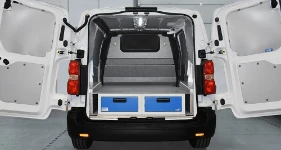 ARREDAMENTO FURGONE OFFICINA SU PEUGEOT EXPERT 2016 L1 H1 09a