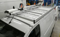Portascale ammortizzato sul tetto del Jumpy