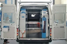 Vista d'insieme dell'allestimento Syncro Ultra nel vano di carico del NV250