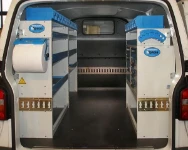 Vista d'insieme dell'allestimento Syncro Ultra nel vano di carico del NV250