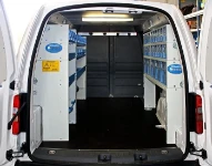 Arredamento per volkswagen caddy L2 con protezioni interne, scaffali e cassettiere per furgoni