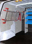 Modulo sinistro dell'allestimento Syncro Ultra nel NV250, con pannello portautensili e portarotoli