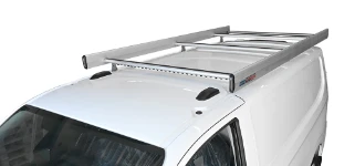 Bagagliera con spondine e profilo Supersilent sul Ford Custom