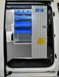 Berlingo Citroen con rivestimento interno in legno e lamiera