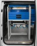 Cassettiere nel Vivaro accessibili dalla porta laterale