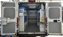 FOTO ARREDAMENTI VEICOLI COMMERCIALI SU FIAT DUCATO 2006  MAXI L3 H2 02a