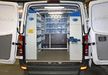 FOTO ARREDAMENTI VEICOLI COMMERCIALI SU VOLKSWAGEN CRAFTER 2006 L1 H1 10a