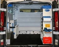 Vista d'insieme dell'allestimento Syncro Ultra nel vano di carico del NV250