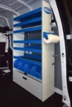 Rivestimento lato sinistro del Dacia Dokker con copriruota in alluminio mandorlato