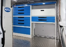Furgone attrezzato da Syncro per impianti refrigerazione ristorazione