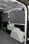 Modulo destro dell'allestimento Syncro Ultra nel NV250, con pannello portautensili e cassettiera