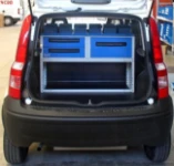 Allestimento officina mobile sul NV250 con morsa, portarotolo e tanica