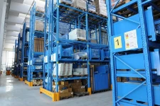 Il magazzino dello stabilimento di Via Portile