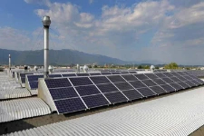 Impianto fotovoltaico sopra il capannone Syncro System Spa