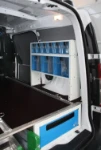 Lato destro allestimento Dokker