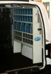 lato destro allestimento Nissan NV200