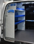 NV200 Nissan allestito lato sinistro con scaffali