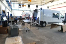 Officina istallazione allestimenti furgoni a Cassola (VI)