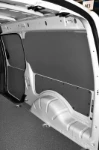Rivestimento lato sinistro del Dacia Dokker con copriruota in alluminio mandorlato